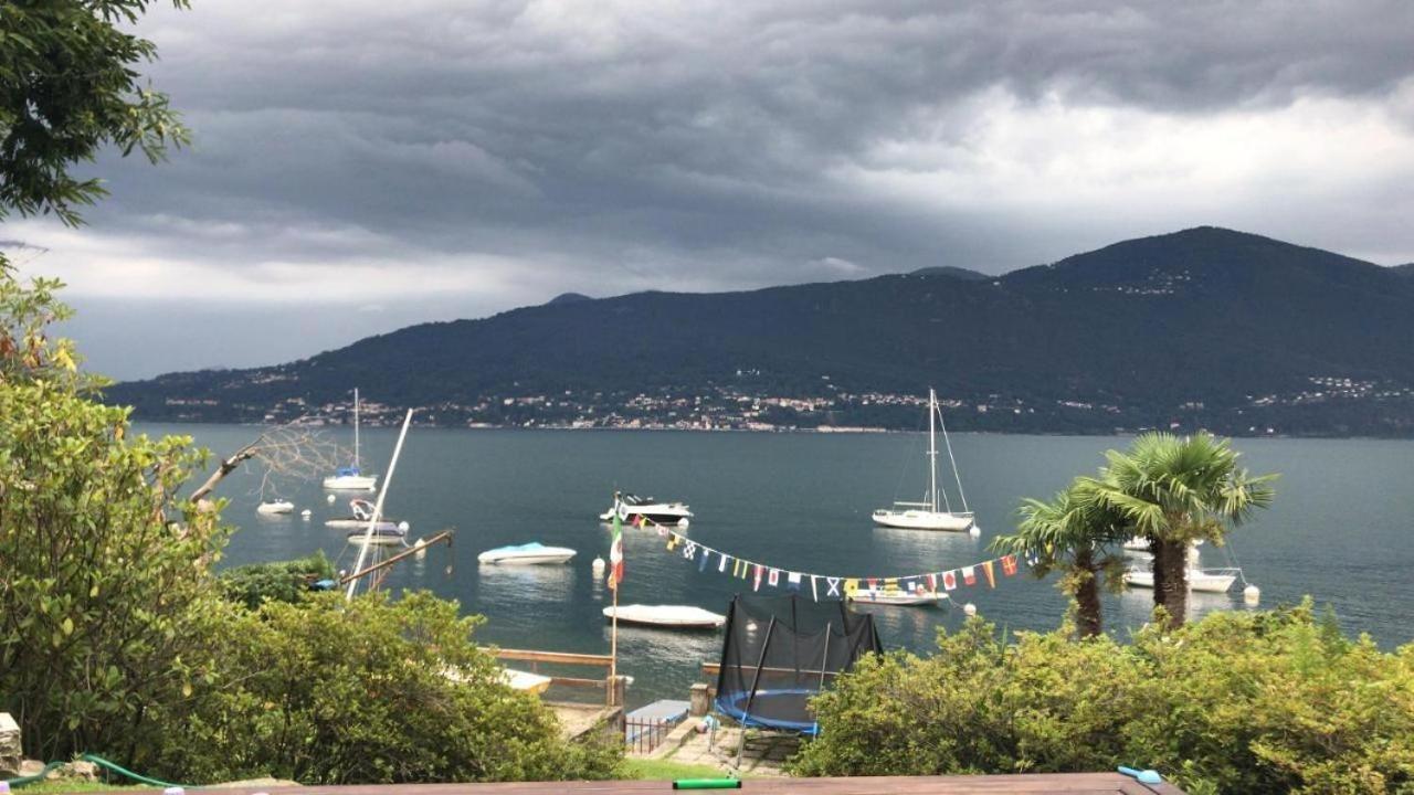 Casa Chia Lago Maggiore Laveno Exterior photo