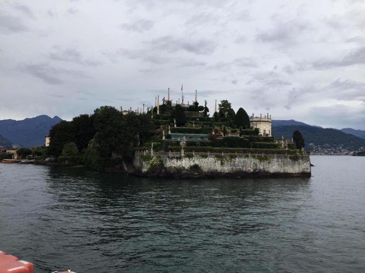 Casa Chia Lago Maggiore Laveno Exterior photo